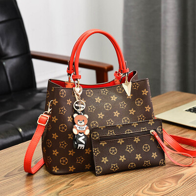 

The fashion handbag in the Korean version of the new womens fashion bag has a large capacity single shoulder bag in the atmospher