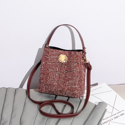 

Shangxin Little Girl Fashion Korean Version Baitao Girl Single Shoulder Bag Fashion Bucket Air Bag
