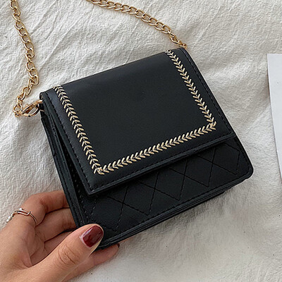 

On the new 2019 summer new fashion casual color shoulder slung handbag Korean version of Joker small square bag