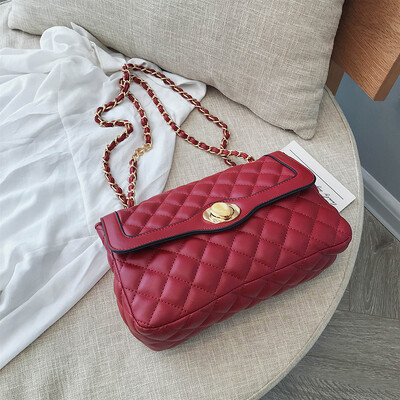 

Linger chain small bag summer ins fashion lock womens bag new 2019 simple one - shoulder oblique satchel
