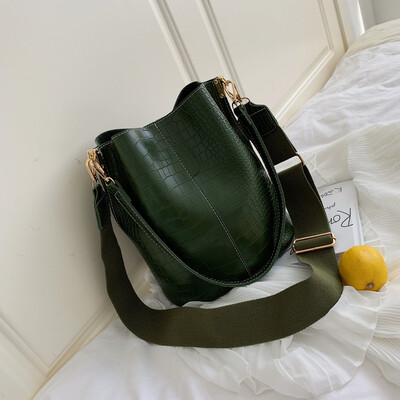 

Advanced sense bag Western style texture handbag new 2019 Korean version of the tide female large capacity wild Messenger bag shoulder bag
