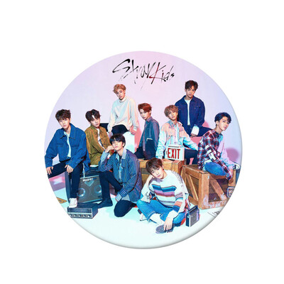 

KPOP Stray Kids Same paragraph Personalized Round Tinplate Badge Super Cute Bag Pendant Boys Girls Accessories Hot Gift for Fan