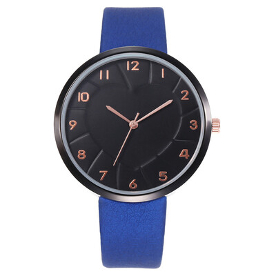 

New ladies creative heart scale belt watch casual quartz watch female student table