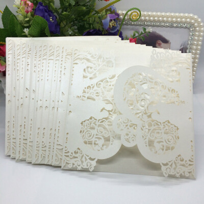 

100Pcs Romantic Wedding Party Invitation Cards Delicate Carved Heart Pattern Decoration