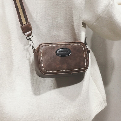 

Ins super fire package diagonal cross port wind retro Sen small party bag female 2019 new wave Korean version of the wild Messenger bag