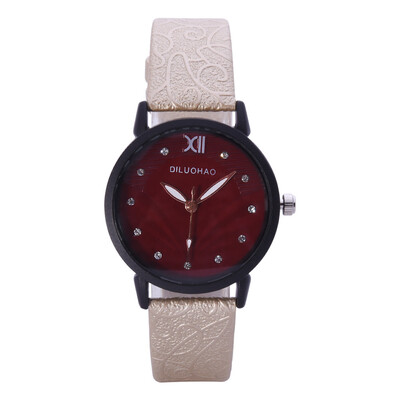 

Irregular belt student watch female model diamond scale