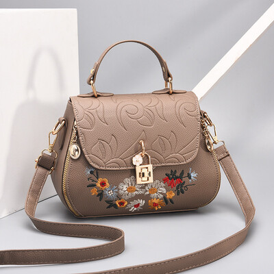 

2019 spring&summer new womens bag handbag Korean version of the simple pillow bag cool tide shoulder bag Messenger bag