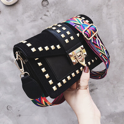 

Small clear Brand Designer Woman 2019 New Fashion Messenger Bag Chains Shoulder Bag Female Rivets Transparent Square PU Handbag