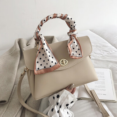 

Textured ocean bag female 2019 new Korean version of chic fashion wild casual billiard shoulder slung small square bag