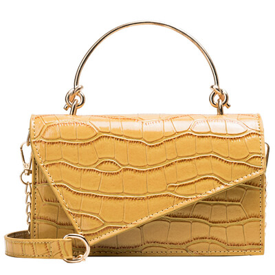 

Wild Messenger Bag Korean version of the tide of the snake head wine God bag chain shoulder bag