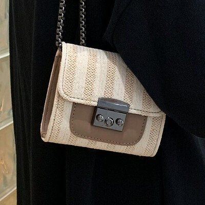 

Popular small square bag small crowd bag 2019 new version of the Korean version of the summer small fresh oblique satchel bag