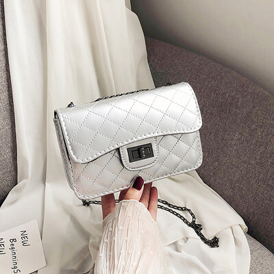 

2019 new wave Korean version of the temperament wild rhombic chain bag female simple atmosphere retro solid color shoulder Messenger bag
