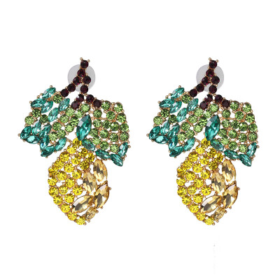 

INS 2019 Summer Fruit Earrings for Women Pineapple Crystal Dangle Drop Earrings Raffia Handmade Woven Statement Jewelry