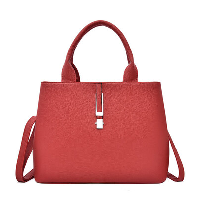 

New Korean version of the tide female handbag fashion wild female bag large capacity casual shoulder bag Messenger bag