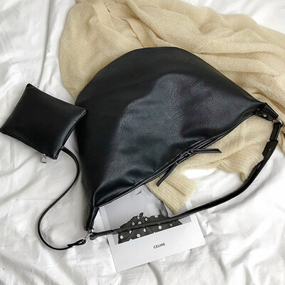 

Large capacity 2019 new Korean style Joker shoulder bag fashion casual shoulder bag dumplings