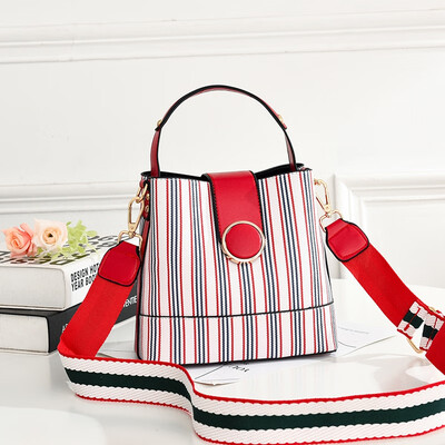 

Summer Womens New Fashion Ins Baitao Ladies Hand Bill Shoulder Slant Bag Summer Women