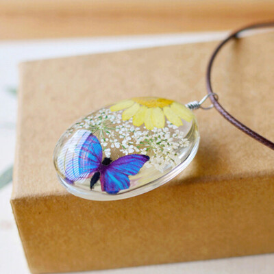 

Women Dried Flowers Lucky Butterfly Resin Pendant Necklace Jewelry Gift Cute