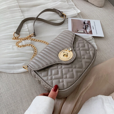 

Chic chain small bag simple&casual small square bag new type 2019 buckle womens bag fashion single-shoulder bag messeng