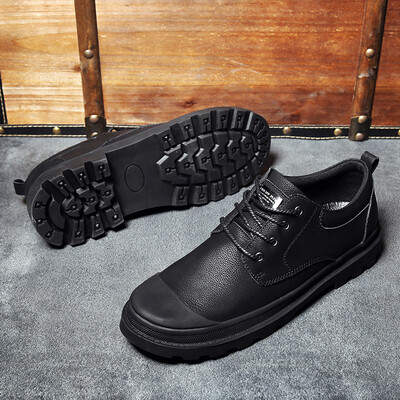 

2019 cross-border new casual shoes mens fashion trend Martin boots comfortable wild mens shoes plus velvet British leather shoes