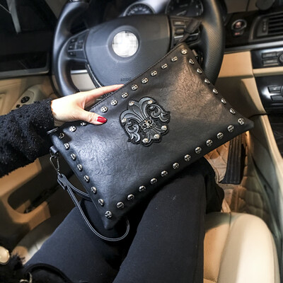 

2019 personality pattern mens&womens handbags rivet clutch fashion handbags shoulder bag