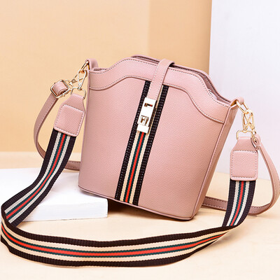 

Autumn&winter bucket Korean version of Joker Messenger bag texture foreign gas net red ins student small single shoulder