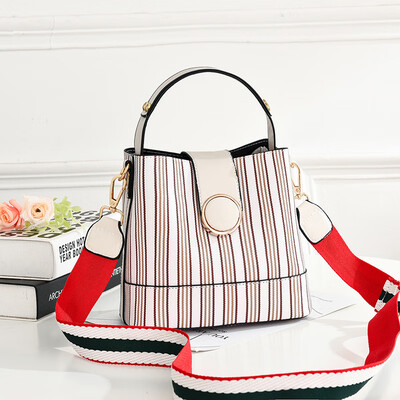 

Bucket bag trend bucket bag fashion bucket bag Korean version of the bucket bag wild bucket bag