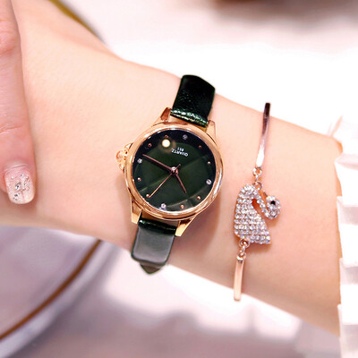

Womens watch 2019 small dial water drill network red watch female inssen department shake the same student temperament