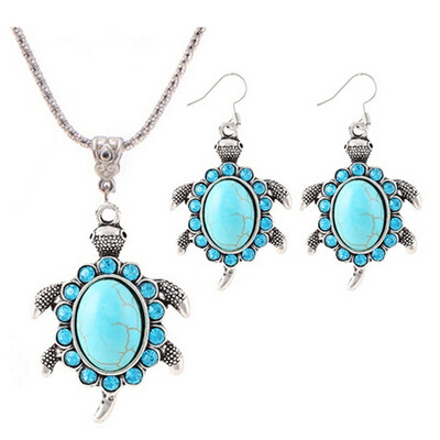 

Hot sale 2019 Hot Europe&Retro Turquoise Little Turtle Necklace Earrings Set