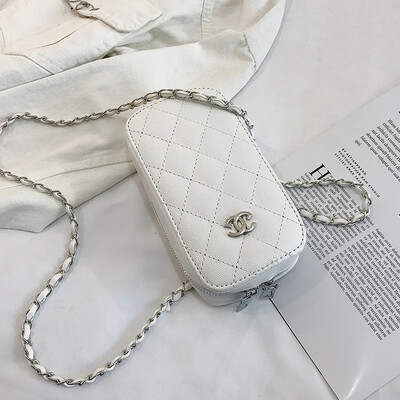 

Fashion small incense messenger bag female 2019 new chic rhombic chain shoulder bag female simple wild mobile phone bag