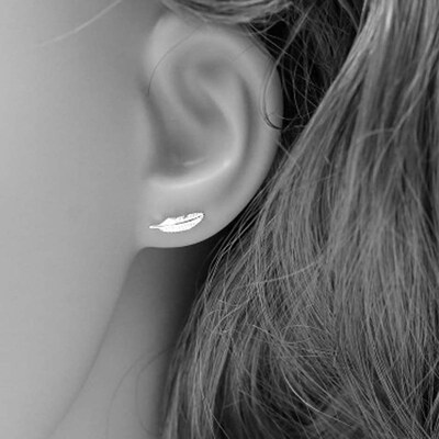 

2019 New&Top Sale Sterling Silver Earrings New Korean Fashion Plain Silver Mini Feather Shaped Earrings - No Packing Box