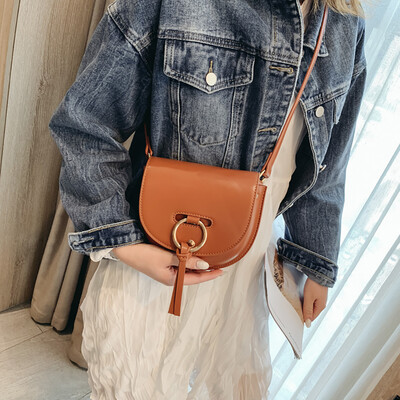 

Tailored Fashion Womens Wild Saddle Bag Retro Ring Simple Shoulder Messenger Bag
