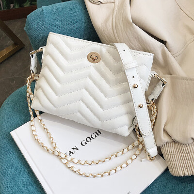 

Qiao Bani 2019 new European&American style fashion embroidery line chain hippie bag shoulder diagonal tide handbags a generation