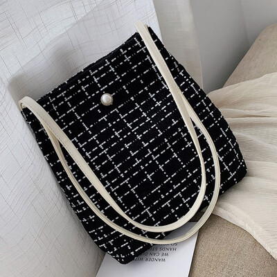 

The new small bag girl 2019 is popular with the new fashion Korean version of the 100-lap girl one-shoulder bag fashion bucket bag