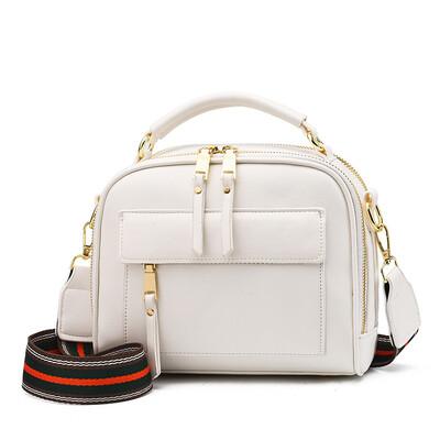 

Womens fashion messenger bag large capacity spring&summer Korean Joker shoulder bag Mori ladies portable