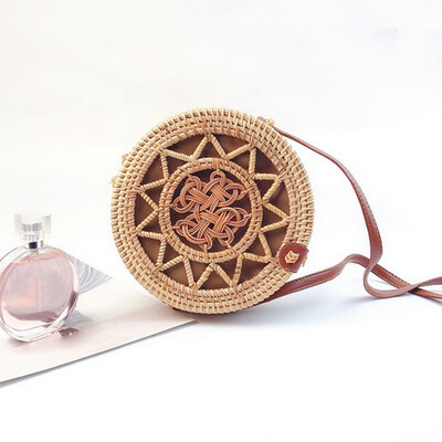 

Tailored Circle Handwoven Bali Round Retro Rattan Straw Beach Bag Crossbody