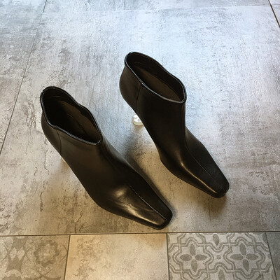 

Famous woman Martin boots autumn fashion net red high-heeled shoes retro European&American Street photograph slim-heeled boots
