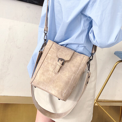 

Bags handbags 2019 new Korean fashion wild large capacity crocodile pattern shoulder Messenger bag steamer bag