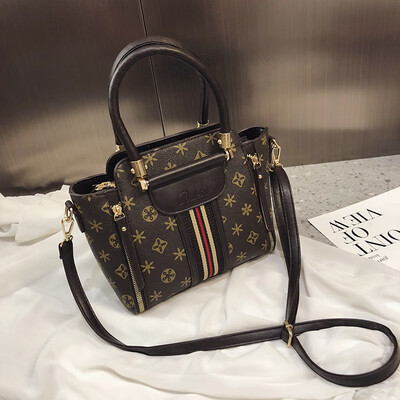 

Women summer retro bucket bag fashion trend handbag one shoulder slanted bag girl