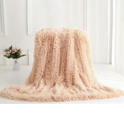 

Long Fur Throw Blanket Super Soft Long Shaggy Faux Fur Lightweight Warm Cozy Plush Fluffy Decorative Blanket for Couch Bed Chair 6