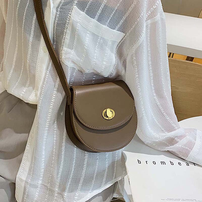 

Advanced sense bag foreign style simple texture handbag 2019 new fashion Korean version of the wild shoulder slung saddle bag