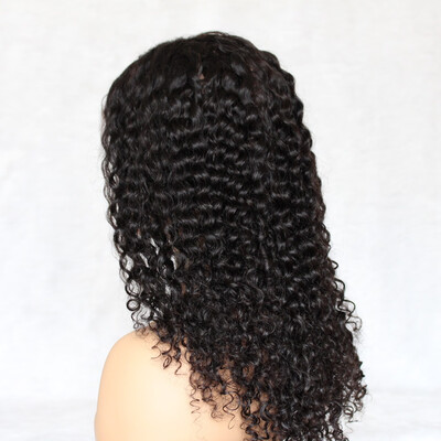 

Full lace curly wig