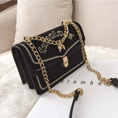 

Bag female 2019 new ins super fire Korean fashion suede casual wild chain shoulder slung small square bag