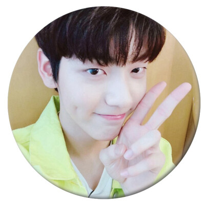 

Collection&Decorative Gifts for Fans Round Badge Tinplate Badge Korean New Idol Team of TXT Brooch