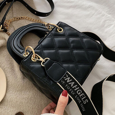 

Fashion Lingge 2019 fallwinter new Joker portable slung womens bags tide Korean leisure shoulder bag
