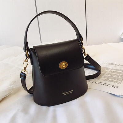 

Advanced sense bag foreign air bag 2019 new wave Korean version of the wild Messenger bag simple fashion texture bucket bag