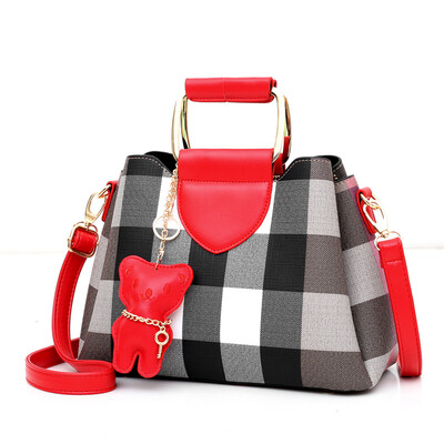 

Summer ladiesbags are full of fashion ladies mothers with large single shoulder handbags&large oblique bags