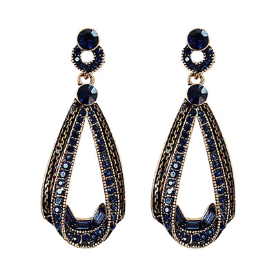 

Elegant Black Gem Drop Earrings