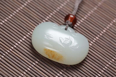 

WANYANSHAOHUA Xinjiang Hetian seed material white fat white jade 18324-8058