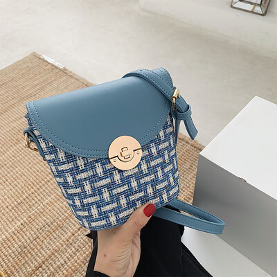 

Net red wool small bag female bag 2019 new wild gas bucket bag summer small fresh ins messenger bag
