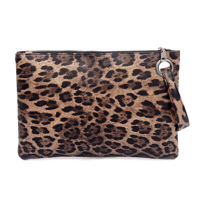 

Leopard Print Portable Wristlet Clutch Women Wallet PU Leather Coin Purse